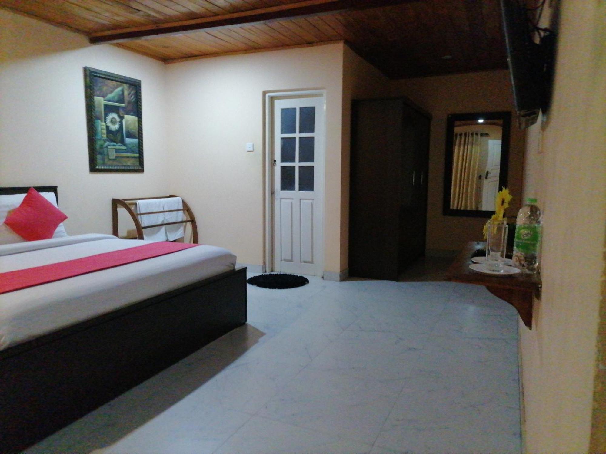Maha Royal Hotel Nuwara Eliya Room photo