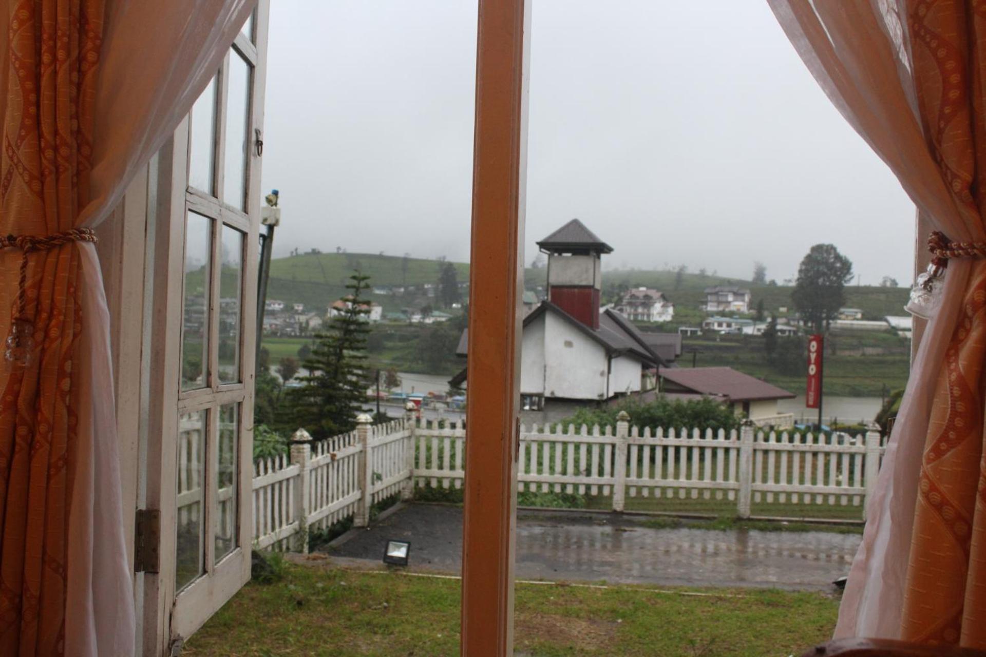Maha Royal Hotel Nuwara Eliya Room photo