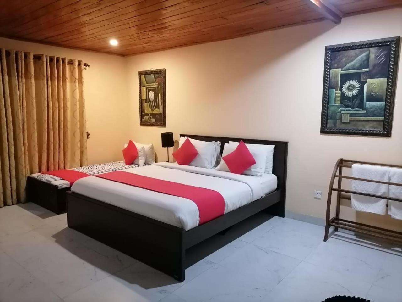Maha Royal Hotel Nuwara Eliya Exterior photo